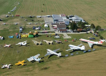Letisko Slavnica múzeum lietadiel